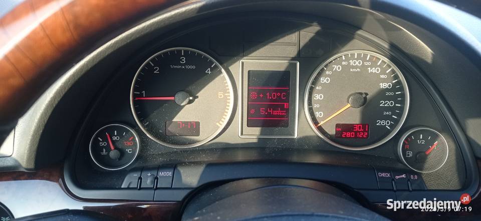 AUDI A4 B7 19 TDI 115 BRB 2007 Szebnie