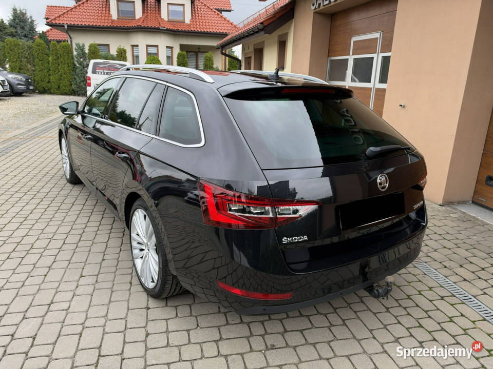 koda Superb 18 TSI 180 LK Serwis ParkAssist III wielofunkcyjna kierownica Superb śląskie Orzech