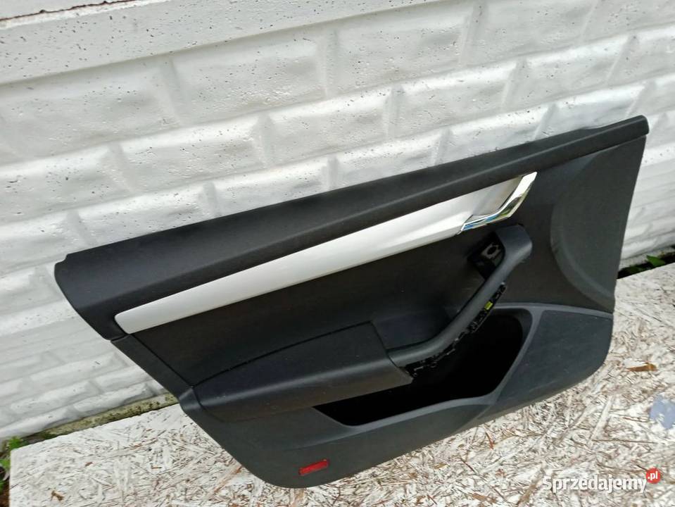 BOCZEK TAPICERKA LEWA PRZÓD SKODA OCTAVIA III 13 Rakoniewice