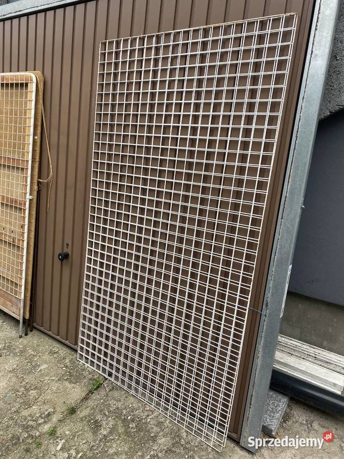 Kratownica sklepowa krata metalowa ekspozycja wielkopolskie Kościan