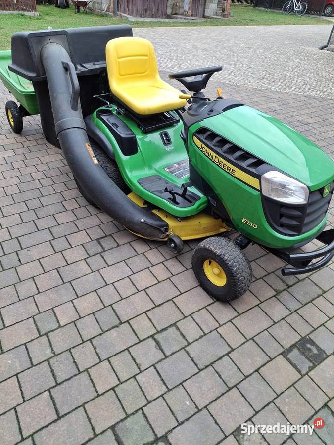 John Deere D130 kosze przyczepka 8Y Tuszyma