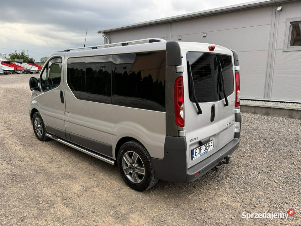 Opel Vivaro Trafic Super Stan Unikat Klima Hak lakier metallic łódzkie Opoczno