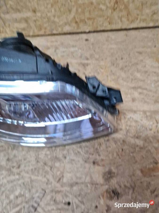Citroen C4 1 lift Lampa przód prawy prawy przód Złotoryja