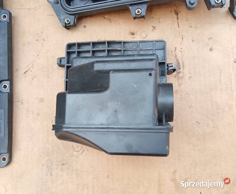 Nissan Note 14 16v CR14 pokrywa silnika