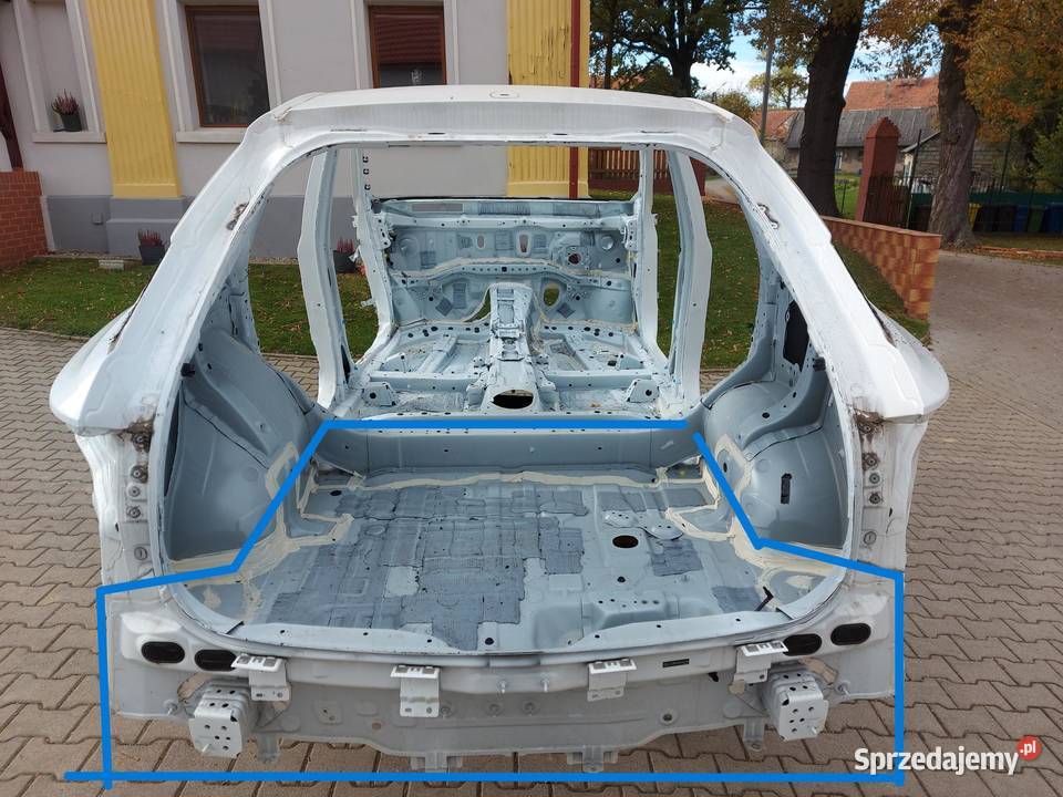 LEXUS RX500H V 5 2023 PAS TYŁ WANNA