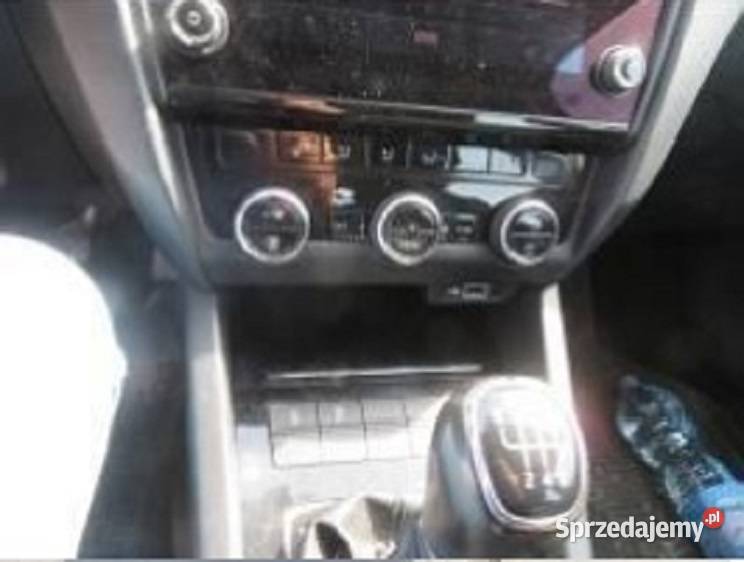 Syndyk sprzeda Skoda Octavia 2018 6VU35