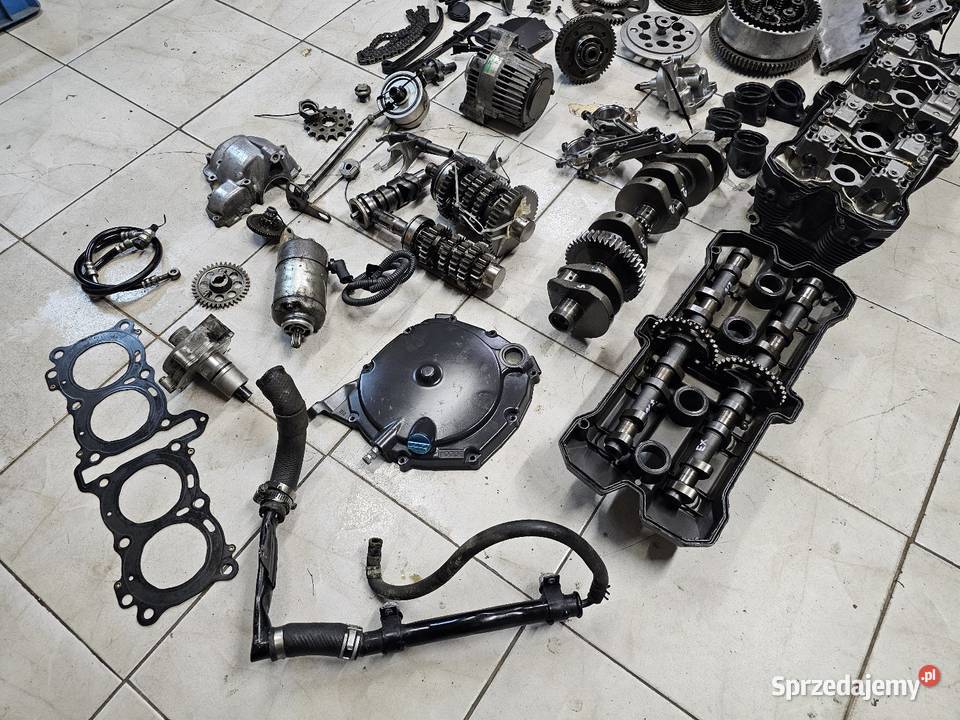 Suzuki GSXR 750 silnik części gsxr750 wał
