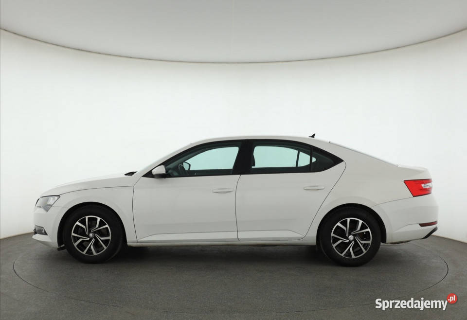 Skoda Superb 15 TSI
