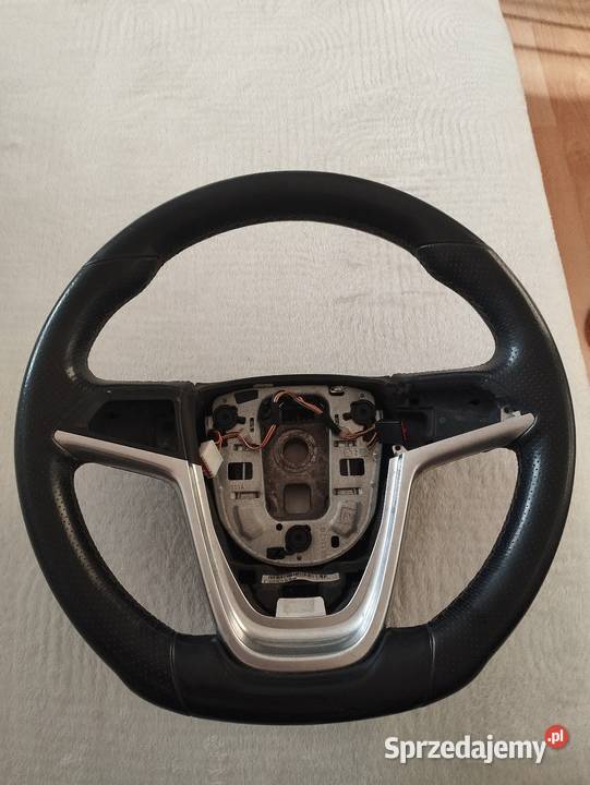 Opel Astra J IV Zafira kierownica wielofunkcyjna osobowe