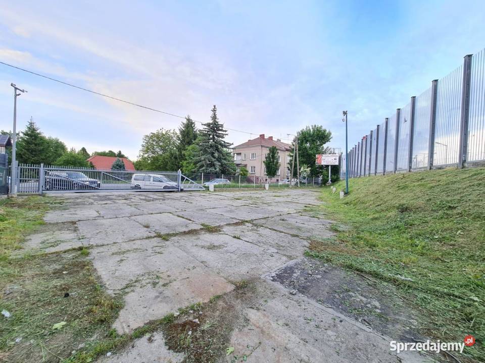 Do wynajęcia ogrodzony i utwardzony plac w Jaśle