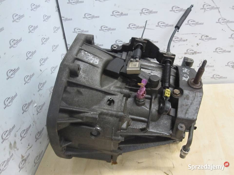 TRAFIC VIVARO 20 DCI EURO4 M9R780 114 08r Kielce sprzedam