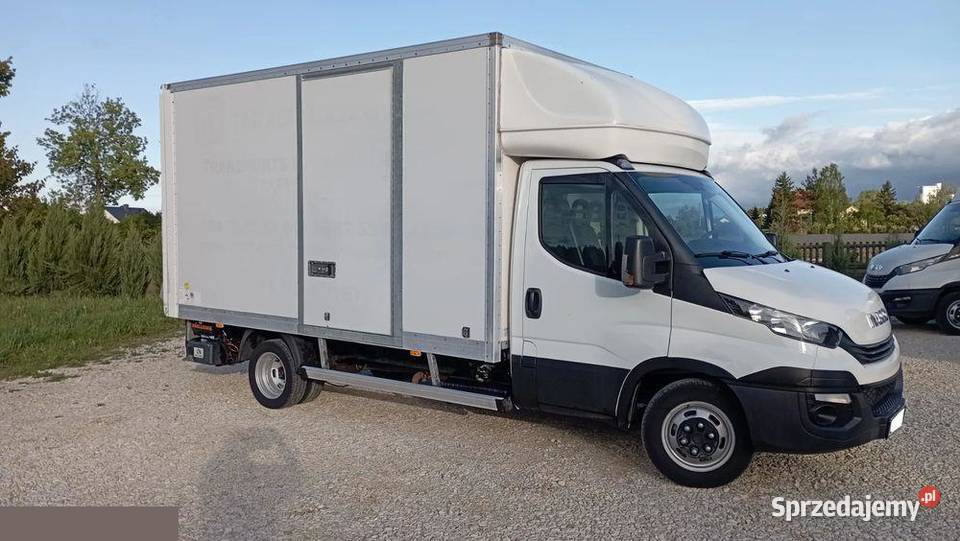 Iveco DAILY 35C15 30TDI 150 KONTENER DRZWI świętokrzyskie