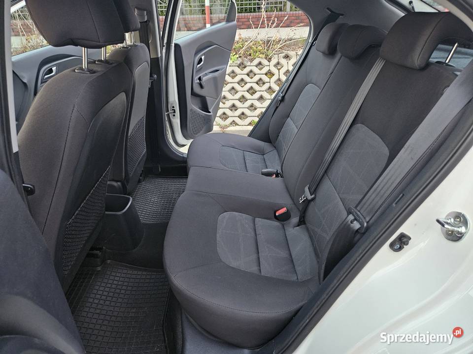 Kia Rio 2016 przebieg 51600 salon Polska I Hatchback Rzeszów