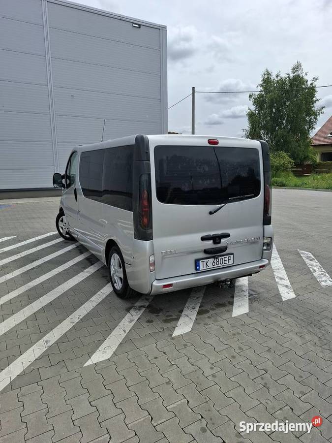 Opel vivaro 25 dci 8smio osobowy sprowadzony Opel Kielce