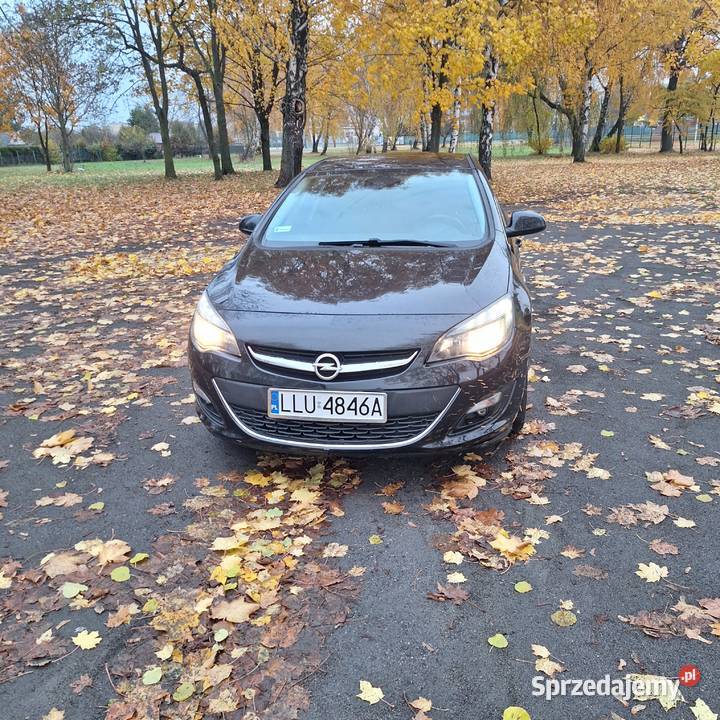 OPEL ASTRA 14 BENZYNA 2013 Rok produkcji 2013 Astra lubelskie Łuków