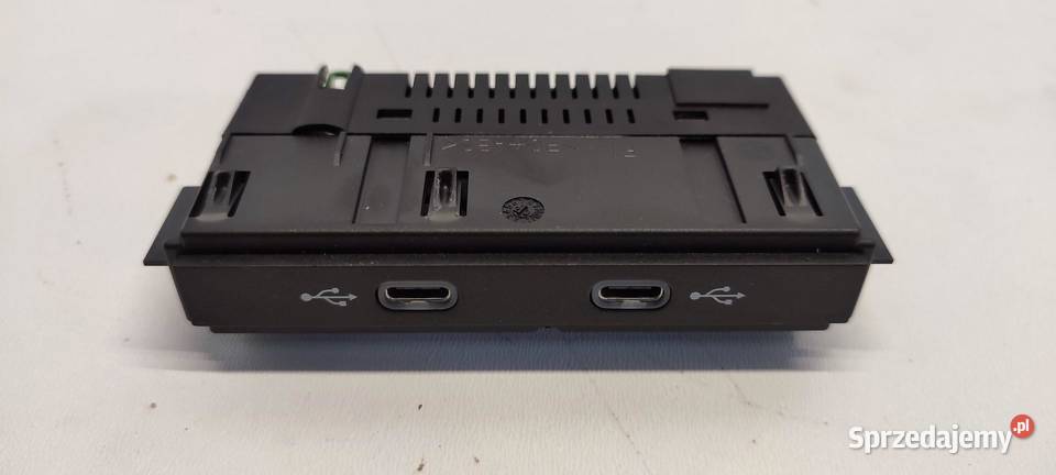 VW TIGUAN II PORT GNIAZDO USB 5NA035700
