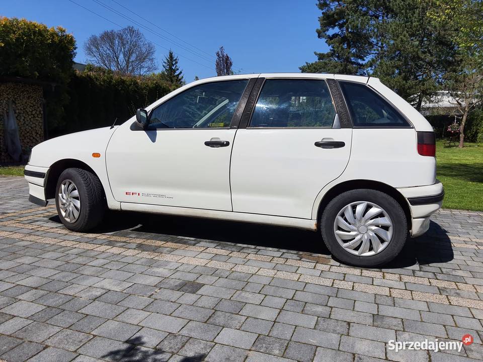 Seat Ibiza niski przebieg centralny zamek Częstochowa