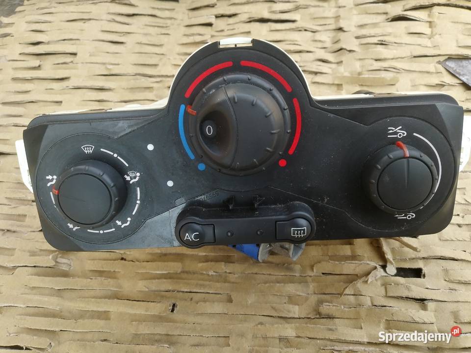 Renault Modus panel nawiewu 030967W 69590001 Rok produkcji 2005 Dębno