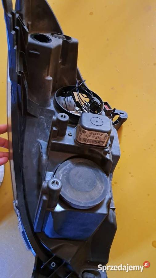 Lampy przednie LP Opel Astra H Lampy przednie