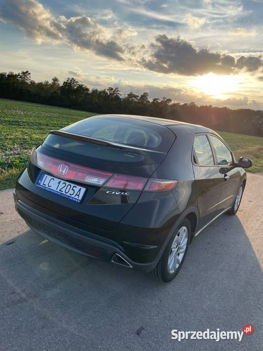 Honda Civic UFO 18 benzyna 2008 r 140 207 000 Civic