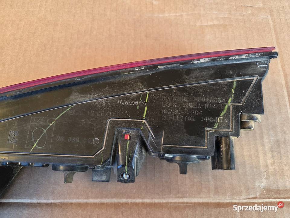Audi Q5 lampa prawy tył 80A945070D osobowe Rybno