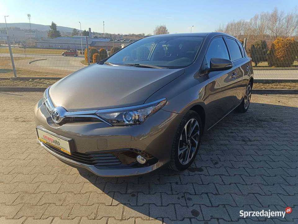 Toyota Auris II Hatchback 5d Facelifting 12 D4T podkarpackie Sanok