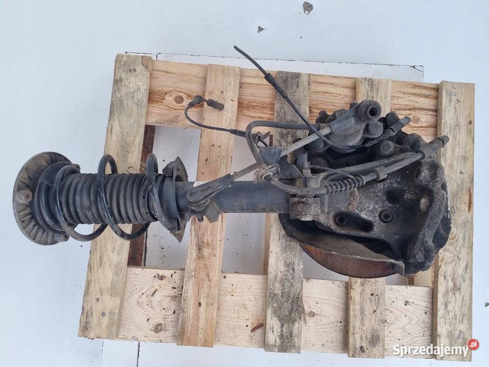 BMW F30 20 D PRAWY PRZEDNI AMORTYZATOR Piasta osobowe Zwrotnice Rudka