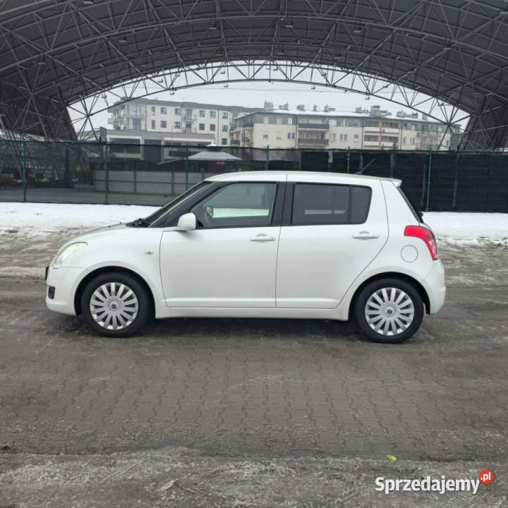 Suzuki Swift Suzuki Swift 13 Comfort dance IV mazowieckie Ostrów Mazowiecka
