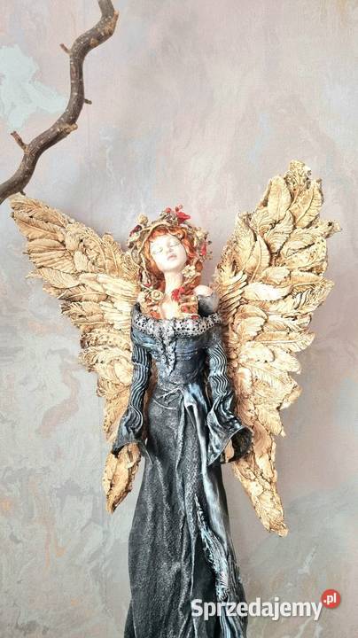 Piękny anioł z kwiatami we włosach Rękodzieło Zamość