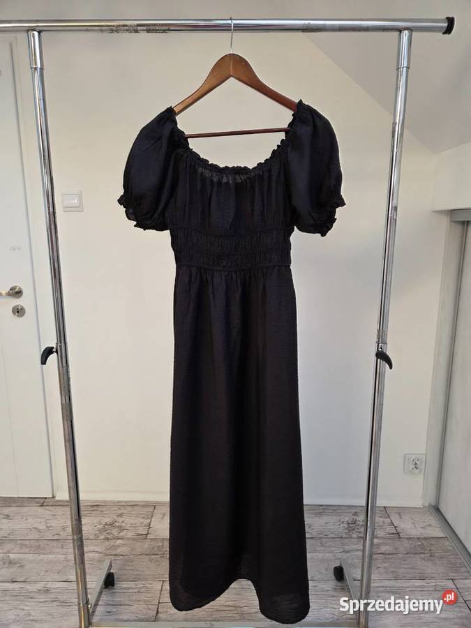 Czarna maxi sukienka hiszpanka marszczona Liszki