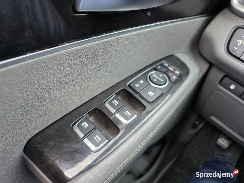Kia Sorento 33 Benzyna V6 290 4x4 Skóra Automat szary Słupsk