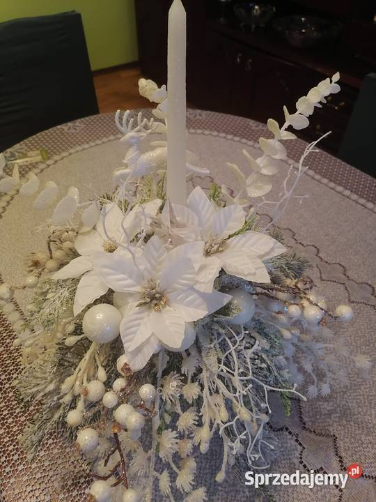 stroik ozdoba bąbki świerk śnieg tuja bombki Sierpc