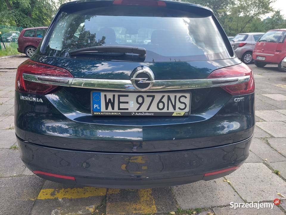 Opel Insignia kombi salon niski przebieg serwis manualna