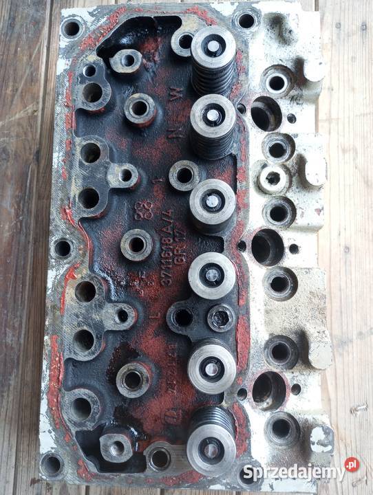 Głowica silnika Massey Ferguson Ursus 3p Perkins Silnik i osprzęt Legnica