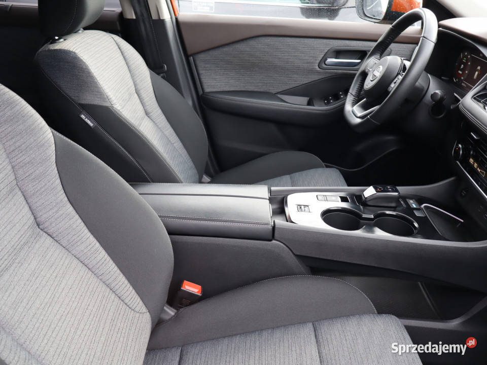 Nissan XTrail 15 VCT ePower sprzedam