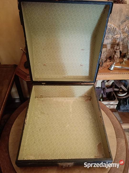 Stary futerał na akordeon Lipno sprzedam
