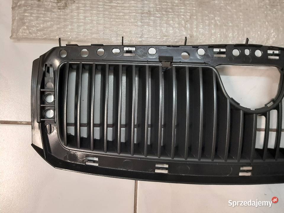 Nowa oryginalna siatka atrapa grilla Skoda Fabia osobowe Atrapy Oświęcim