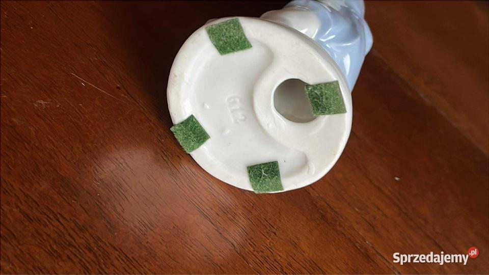 Figurka porcelanowa małego chłopca w niebieskim Gdańsk