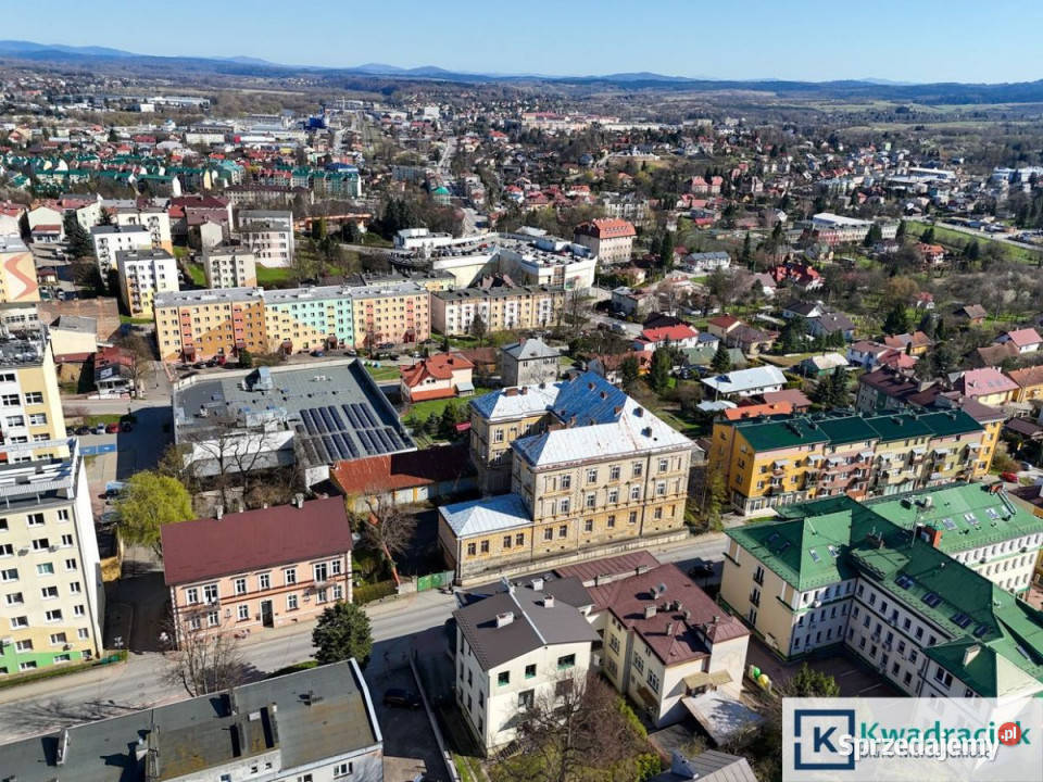 sprzedaży kamienicy Sanok Sienkiewicza 3840m2