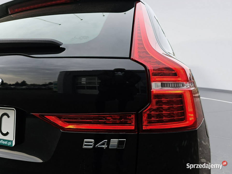 Volvo XC 60 B4 AWD Inscription WX5889C II 2017 napęd 4x4 Janki