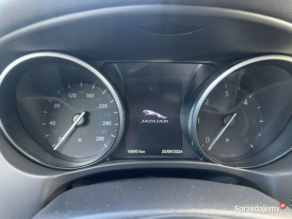 Jaguar XE Jaguar XE 20d 180 I 2014 ogranicznik prędkości