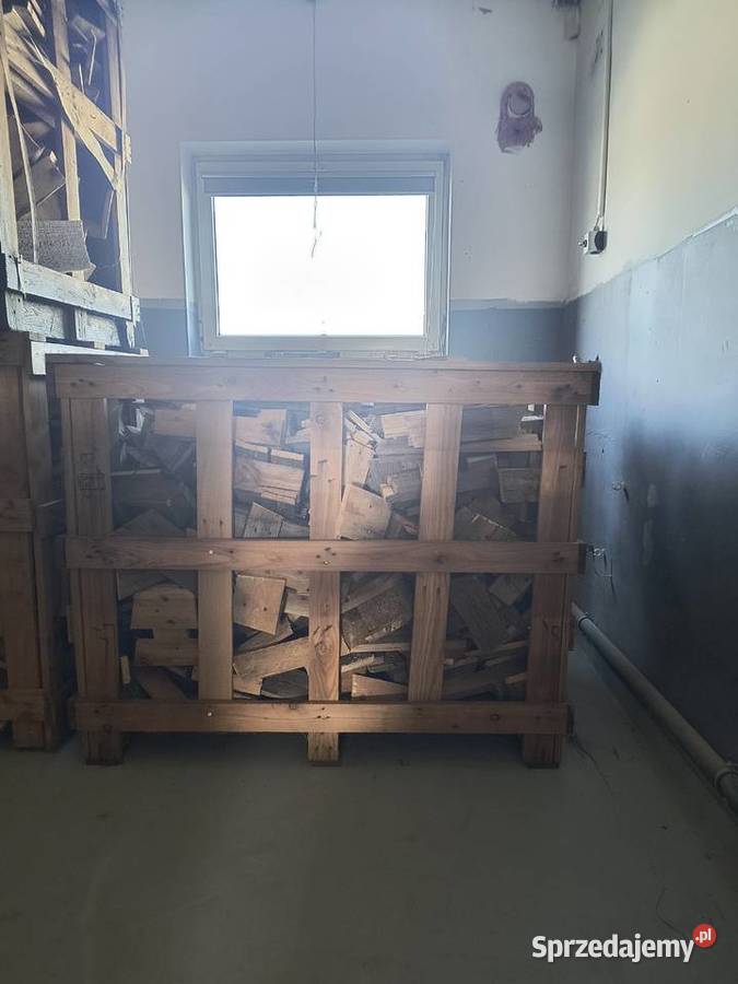 Drewno opałowe pocięte palety skrzynie