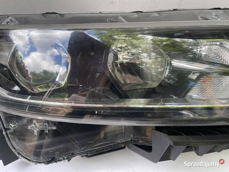 NISSAN QASHQAI J11 PRAWA LAMPA PRZÓD osobowe Lampy przednie