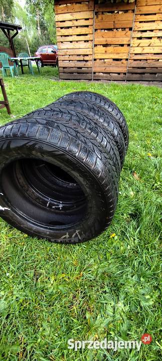 Sprzedam opony zimowe 18565 R15 4 w stanie b zima Jaktorów