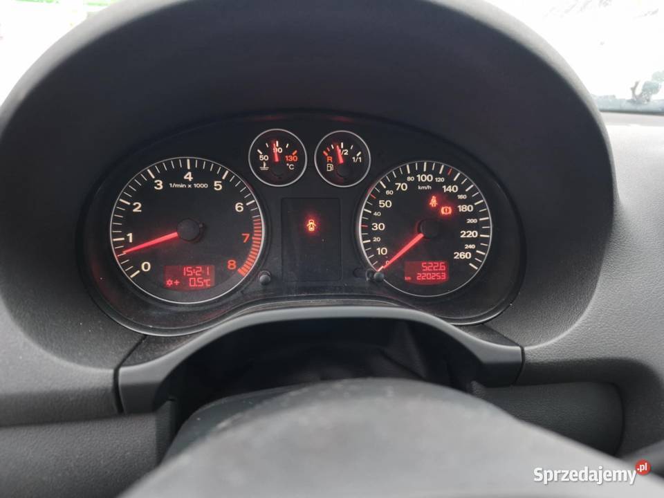 Audi A3 8P 16 mpi 2008r odtwarzacz DVD A3 Kielanówka sprzedam