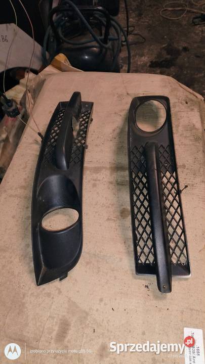 Kratka trapa zderzaka wersja pod halogen lewa Lubin