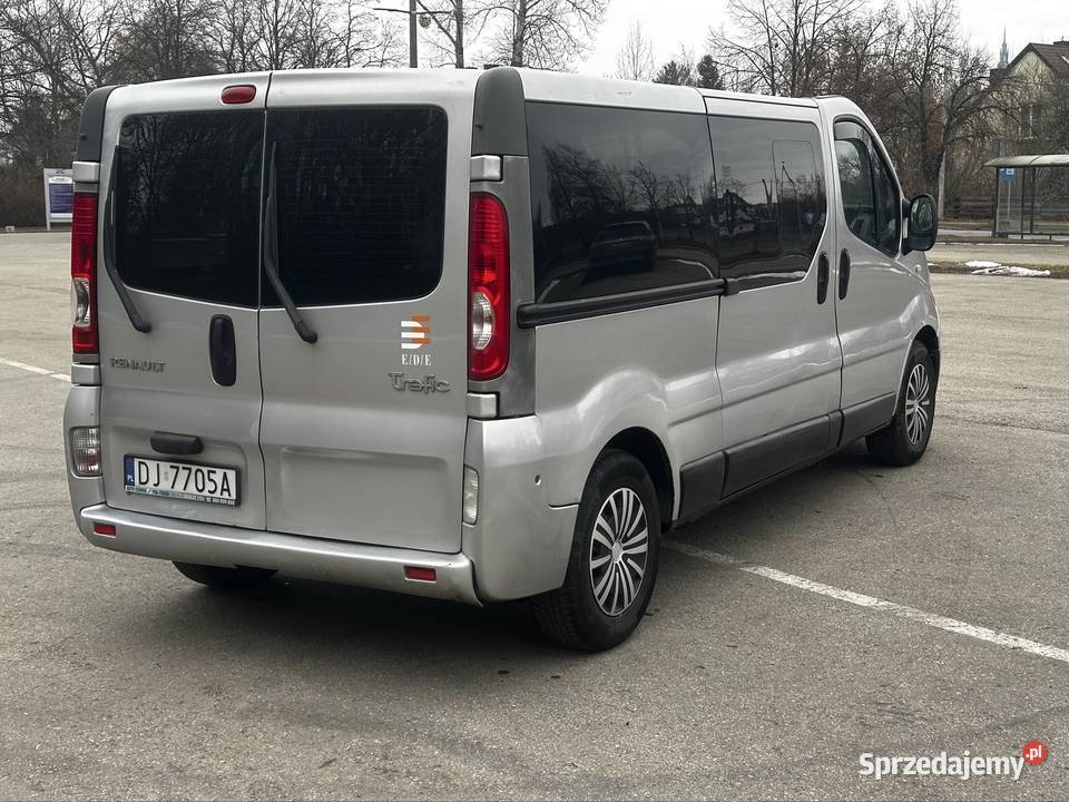 Renault Trafic 9osobowy sprzedam
