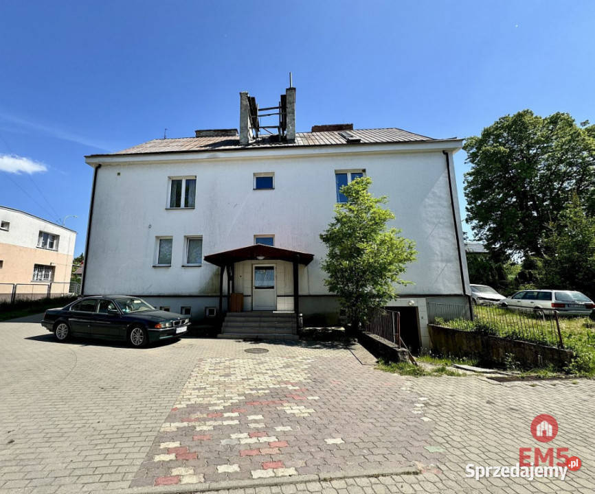 Sprzedam lokal 500m2 Kuźnica