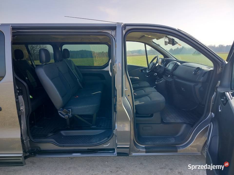 Opel Vivaro manualna