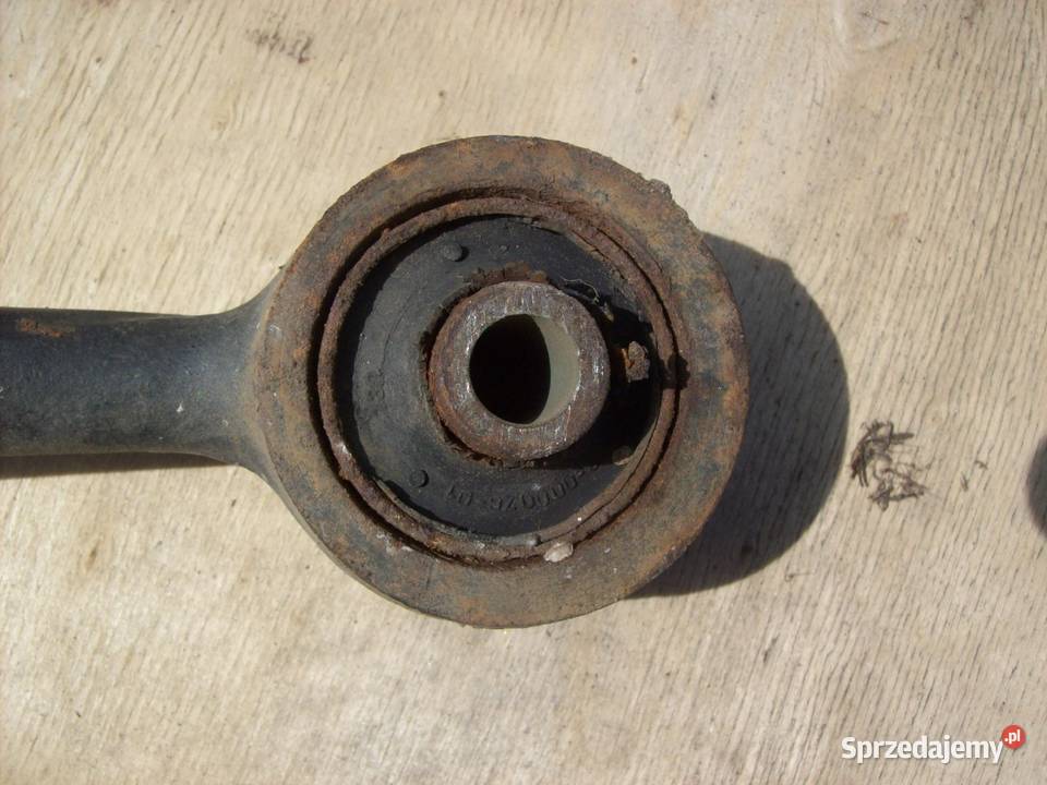 Audi 100 C2 20 Diesel Wahacz prawy lewy Oryginal Rok produkcji 1981 Mińsk Mazowiecki